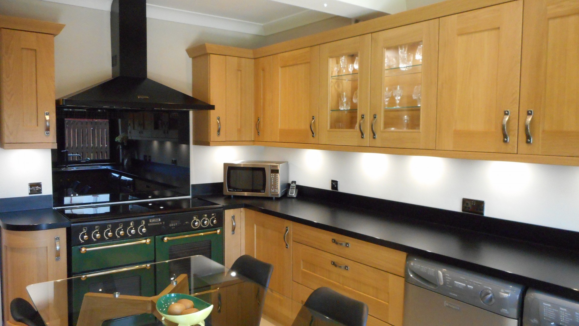 Traditional British Oak Kitchen